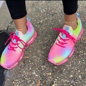 LA SHEELA NEON HOT PINK TIE DYE BUBBLE CUSHION SNEAKERS MULTICOLORED SIZE 6